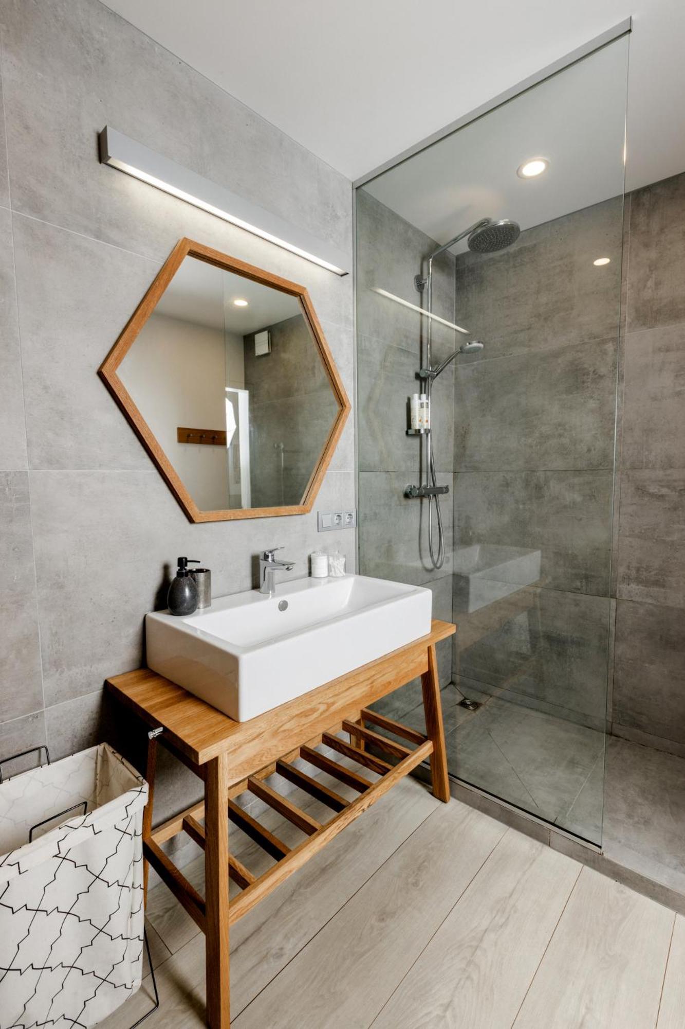 קובנה Modern And Spacious Loft Type Apartment 8 With Free Private Parking By "Owl Jazz Apartments" מראה חיצוני תמונה