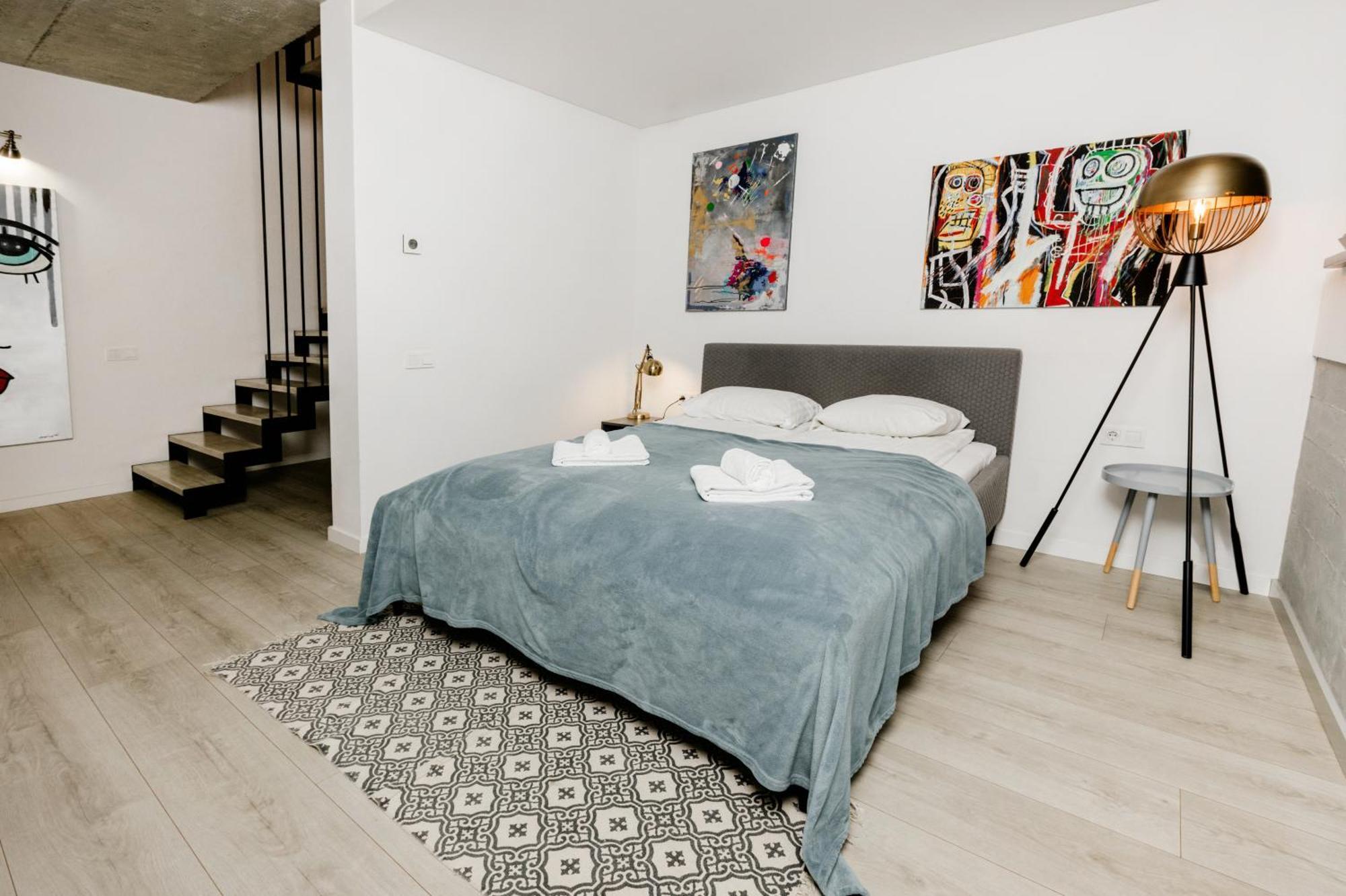 קובנה Modern And Spacious Loft Type Apartment 8 With Free Private Parking By "Owl Jazz Apartments" מראה חיצוני תמונה